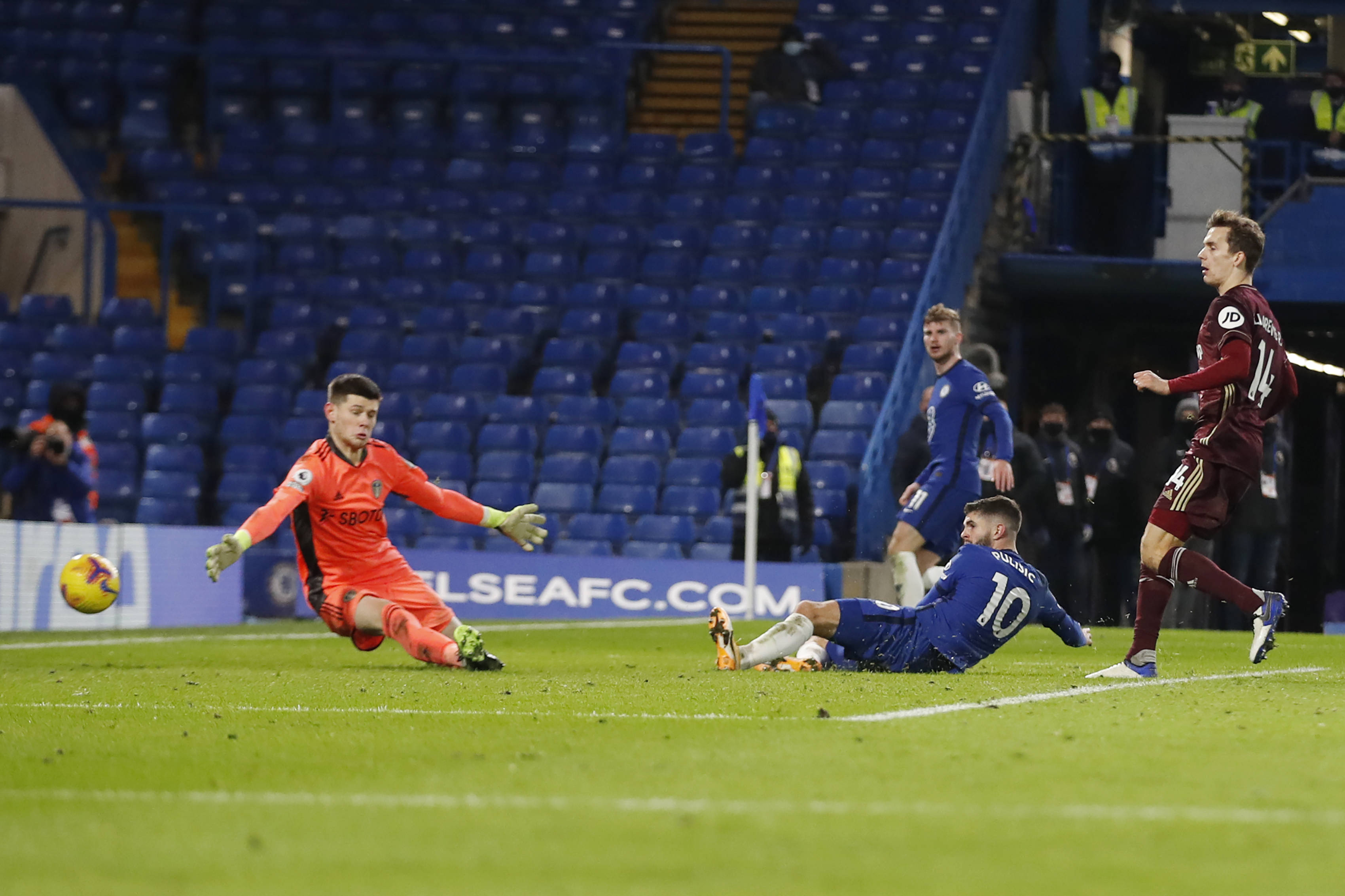 一不出色 一不出色